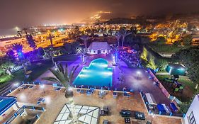 Oasis Hotel & Spa